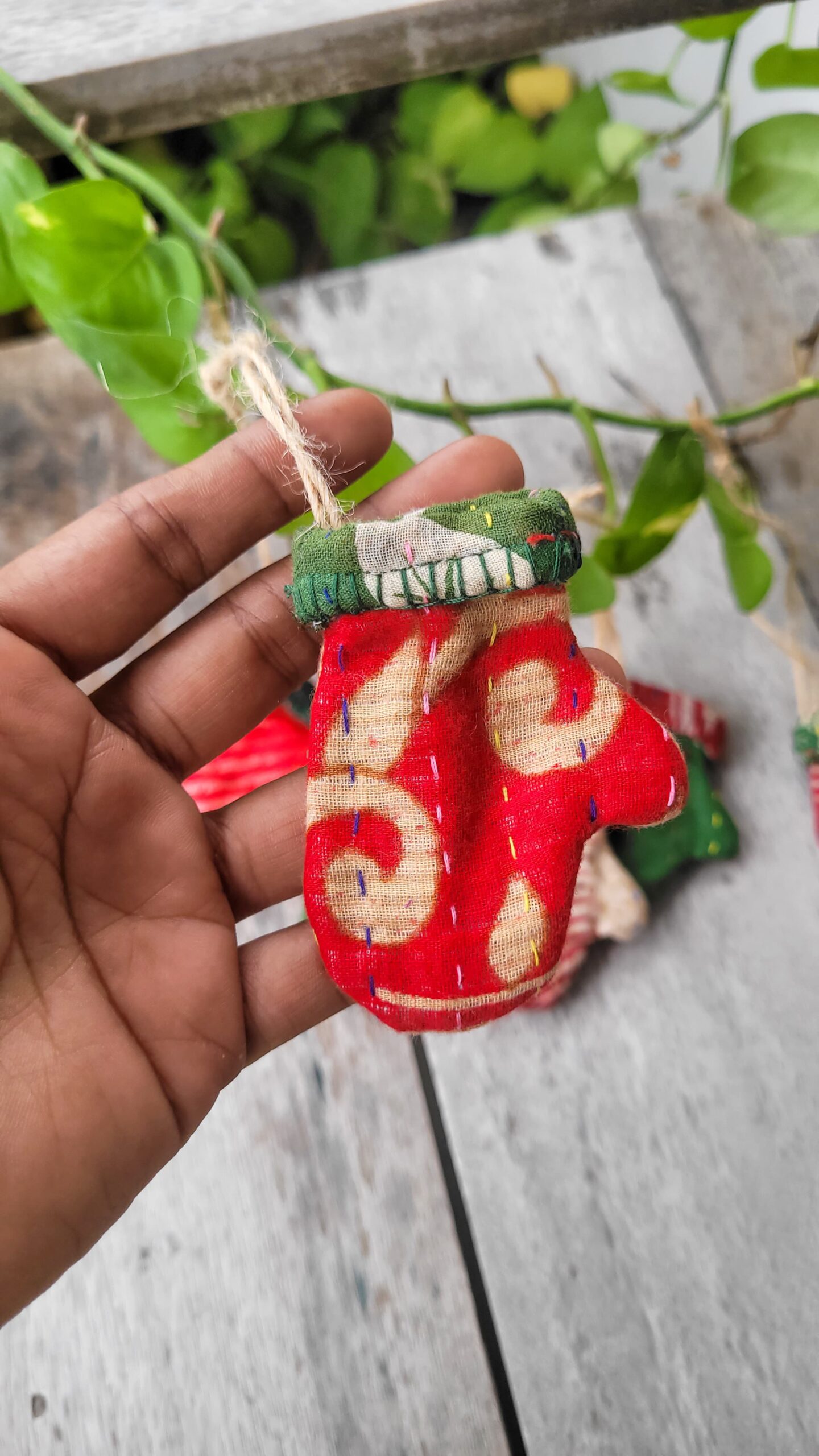 Kantha Mitten Christmas Ornament - Image 3